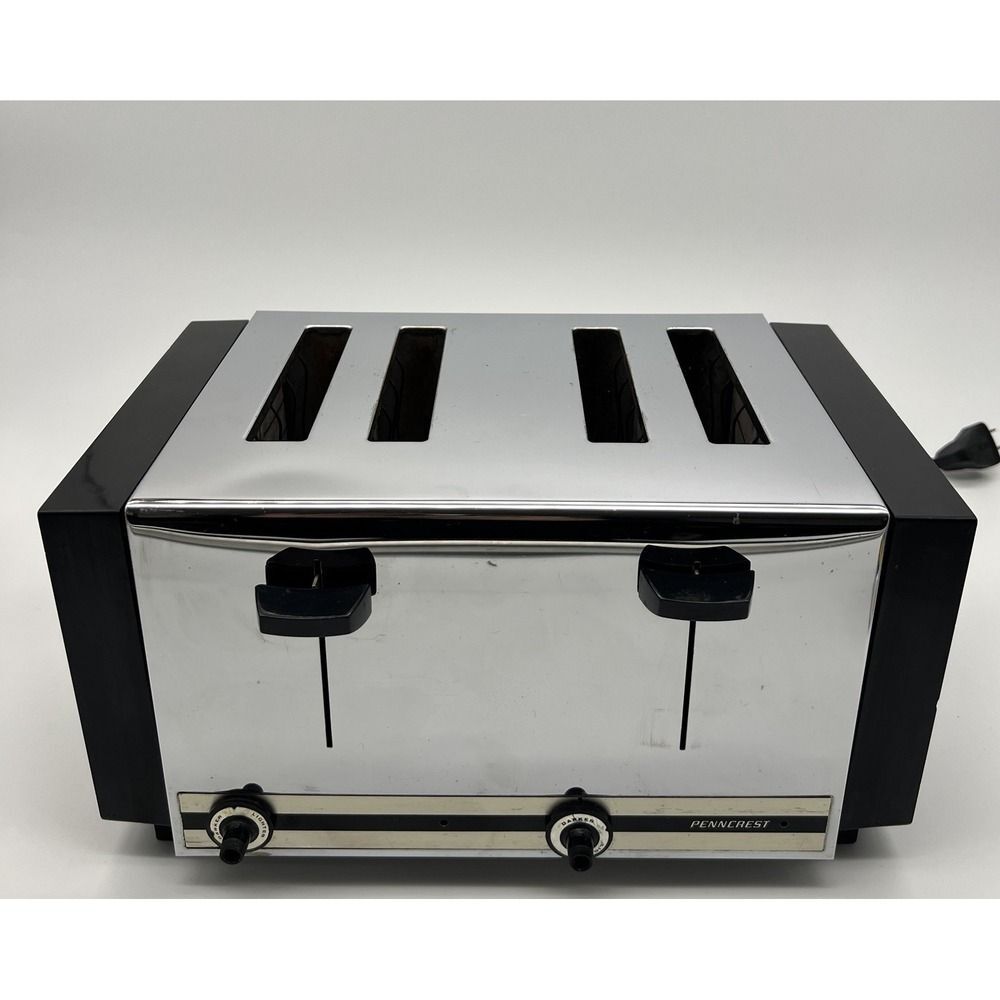 VTG JC PENNY PENNCREST 4 SLICE TOASTER. MODEL # 3335 . NICE WORKING CONDITION